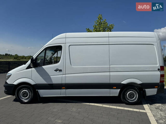 Белый Мерседес Sprinter, объемом двигателя 2.2 л и пробегом 370 тыс. км за 17700 $, фото 7 на Automoto.ua