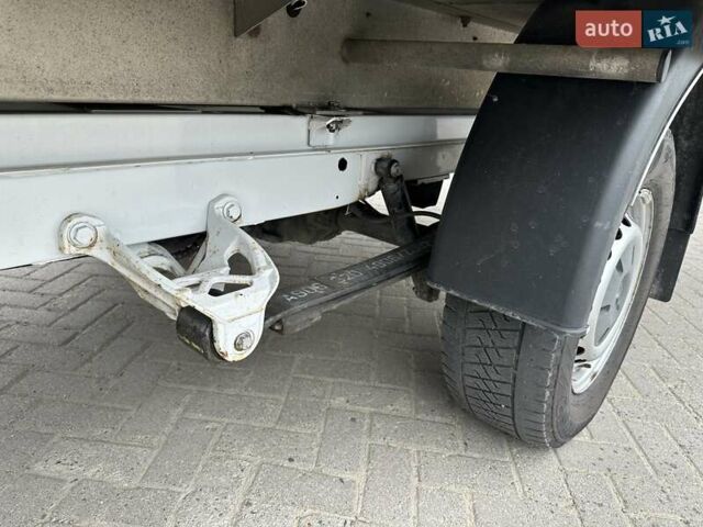Белый Мерседес Sprinter, объемом двигателя 0 л и пробегом 150 тыс. км за 19750 $, фото 35 на Automoto.ua