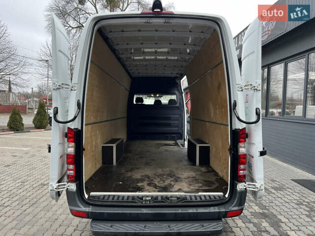 Белый Мерседес Sprinter, объемом двигателя 2.2 л и пробегом 349 тыс. км за 19900 $, фото 24 на Automoto.ua