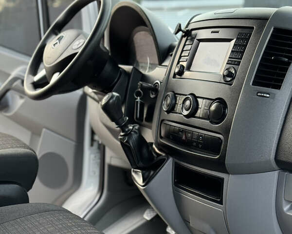 Білий Мерседес Sprinter, об'ємом двигуна 0 л та пробігом 347 тис. км за 17500 $, фото 42 на Automoto.ua