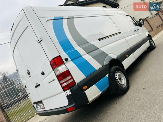 Белый Мерседес Sprinter, объемом двигателя 2.1 л и пробегом 330 тыс. км за 18700 $, фото 79 на Automoto.ua