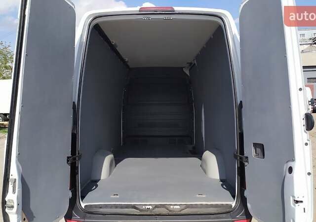 Белый Мерседес Sprinter, объемом двигателя 3 л и пробегом 300 тыс. км за 26850 $, фото 10 на Automoto.ua