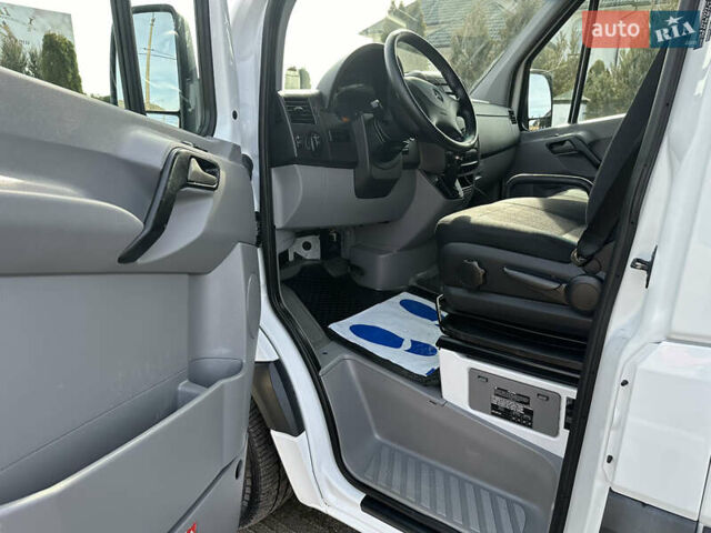 Белый Мерседес Sprinter, объемом двигателя 2.2 л и пробегом 385 тыс. км за 18300 $, фото 16 на Automoto.ua