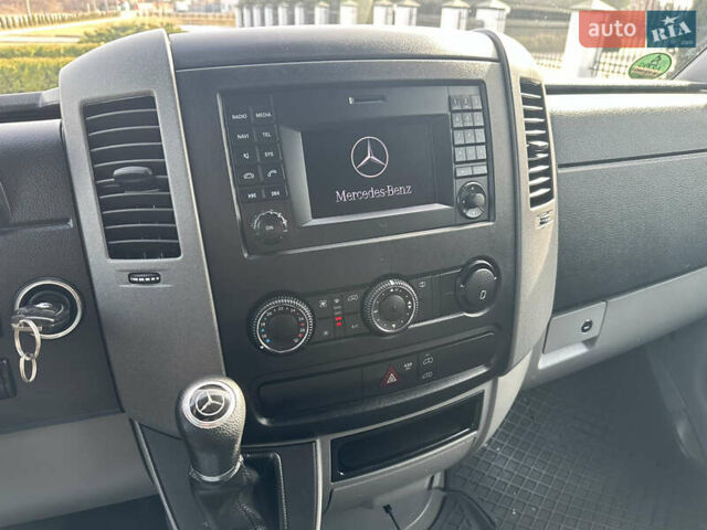 Белый Мерседес Sprinter, объемом двигателя 2.2 л и пробегом 385 тыс. км за 18300 $, фото 21 на Automoto.ua