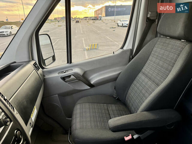 Белый Мерседес Sprinter, объемом двигателя 2.99 л и пробегом 95 тыс. км за 26800 $, фото 33 на Automoto.ua