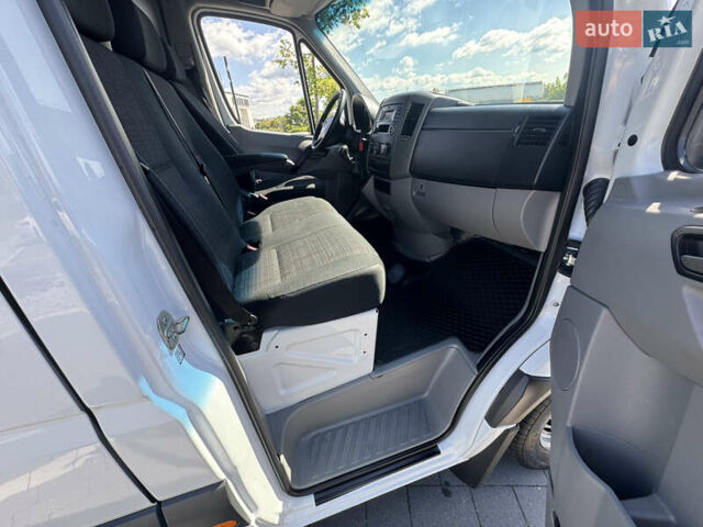 Белый Мерседес Sprinter, объемом двигателя 2.2 л и пробегом 370 тыс. км за 17700 $, фото 29 на Automoto.ua