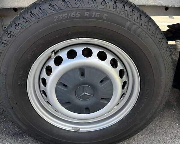 Белый Мерседес Sprinter, объемом двигателя 2.14 л и пробегом 15 тыс. км за 30000 $, фото 11 на Automoto.ua