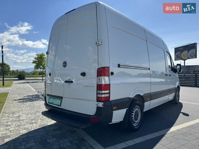 Белый Мерседес Sprinter, объемом двигателя 2.2 л и пробегом 370 тыс. км за 17700 $, фото 12 на Automoto.ua