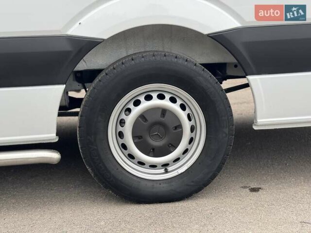 Белый Мерседес Sprinter, объемом двигателя 2.2 л и пробегом 283 тыс. км за 23000 $, фото 43 на Automoto.ua