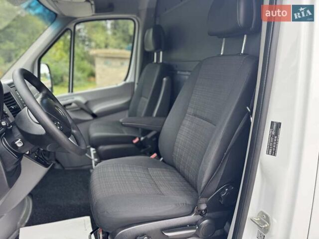 Белый Мерседес Sprinter, объемом двигателя 2.2 л и пробегом 283 тыс. км за 23000 $, фото 28 на Automoto.ua