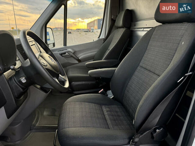 Белый Мерседес Sprinter, объемом двигателя 2.99 л и пробегом 95 тыс. км за 26800 $, фото 34 на Automoto.ua
