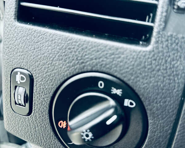 Белый Мерседес Sprinter, объемом двигателя 2.1 л и пробегом 330 тыс. км за 18700 $, фото 144 на Automoto.ua