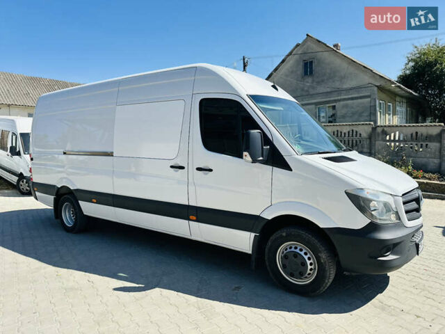Белый Мерседес Sprinter, объемом двигателя 3 л и пробегом 279 тыс. км за 36877 $, фото 3 на Automoto.ua