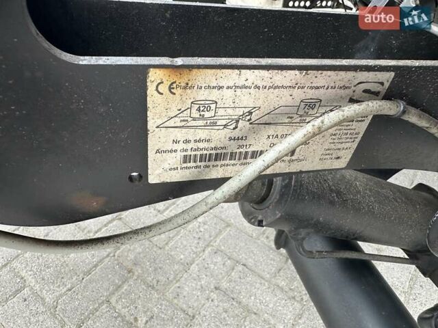 Білий Мерседес Sprinter, об'ємом двигуна 0 л та пробігом 150 тис. км за 19750 $, фото 34 на Automoto.ua