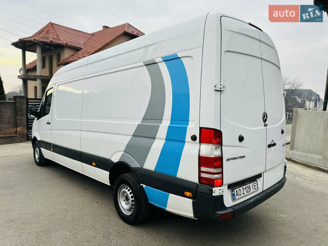 Белый Мерседес Sprinter, объемом двигателя 2.1 л и пробегом 330 тыс. км за 18700 $, фото 163 на Automoto.ua