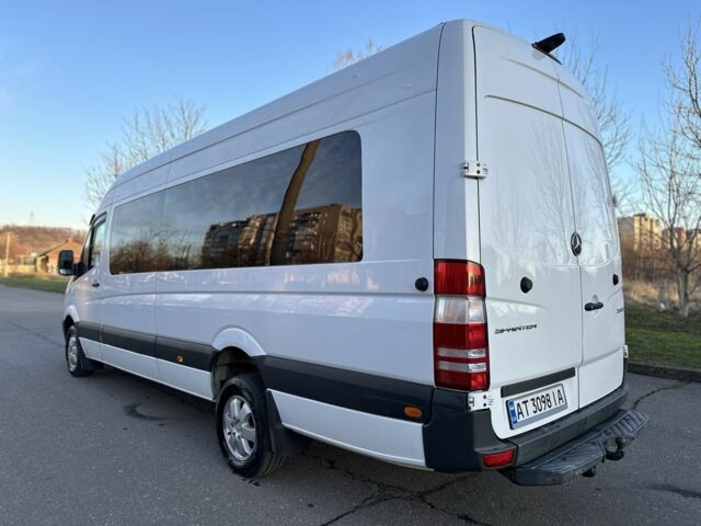 Белый Мерседес Sprinter, объемом двигателя 3 л и пробегом 300 тыс. км за 35500 $, фото 4 на Automoto.ua