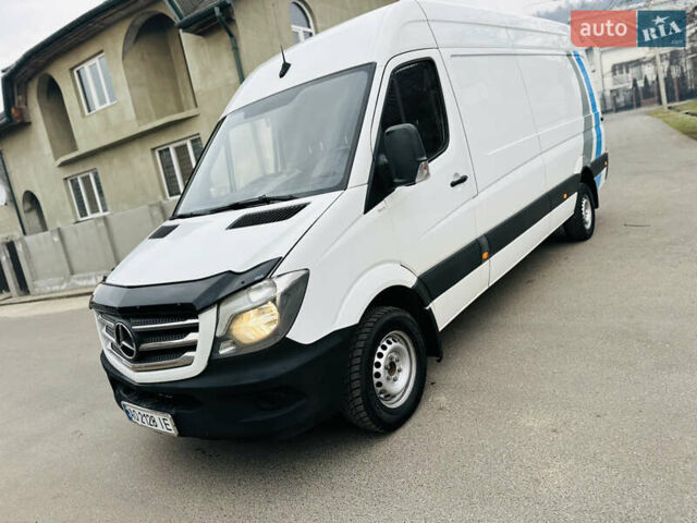 Белый Мерседес Sprinter, объемом двигателя 2.1 л и пробегом 330 тыс. км за 18700 $, фото 164 на Automoto.ua