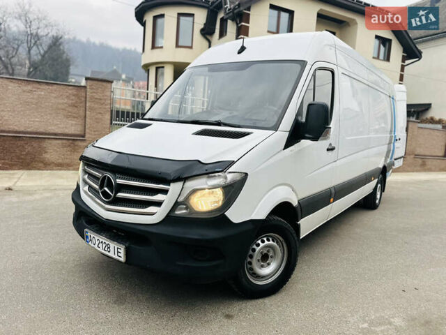 Белый Мерседес Sprinter, объемом двигателя 2.1 л и пробегом 330 тыс. км за 18700 $, фото 159 на Automoto.ua