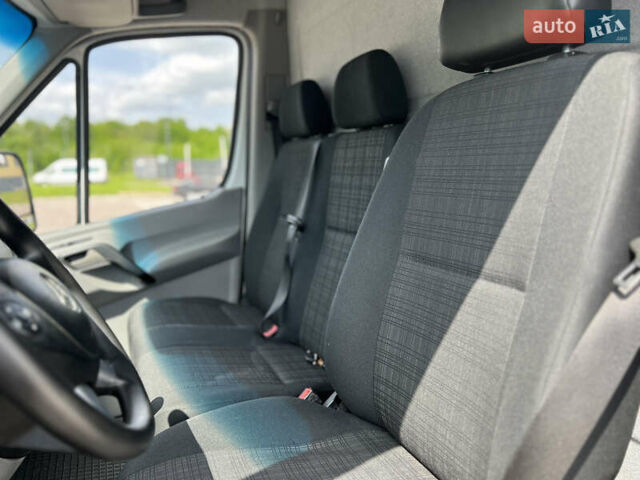 Белый Мерседес Sprinter, объемом двигателя 2.2 л и пробегом 320 тыс. км за 22400 $, фото 25 на Automoto.ua