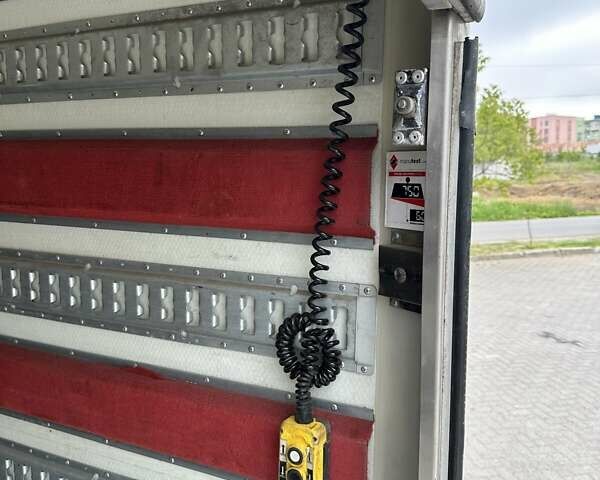 Белый Мерседес Sprinter, объемом двигателя 0 л и пробегом 150 тыс. км за 19750 $, фото 33 на Automoto.ua