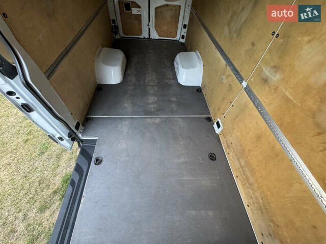 Білий Мерседес Sprinter, об'ємом двигуна 2.2 л та пробігом 259 тис. км за 32800 $, фото 27 на Automoto.ua