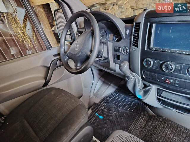 Белый Мерседес Sprinter, объемом двигателя 2.14 л и пробегом 272 тыс. км за 21500 $, фото 11 на Automoto.ua