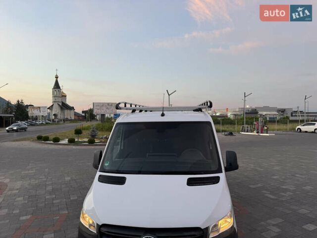 Белый Мерседес Sprinter, объемом двигателя 2.2 л и пробегом 307 тыс. км за 22390 $, фото 6 на Automoto.ua