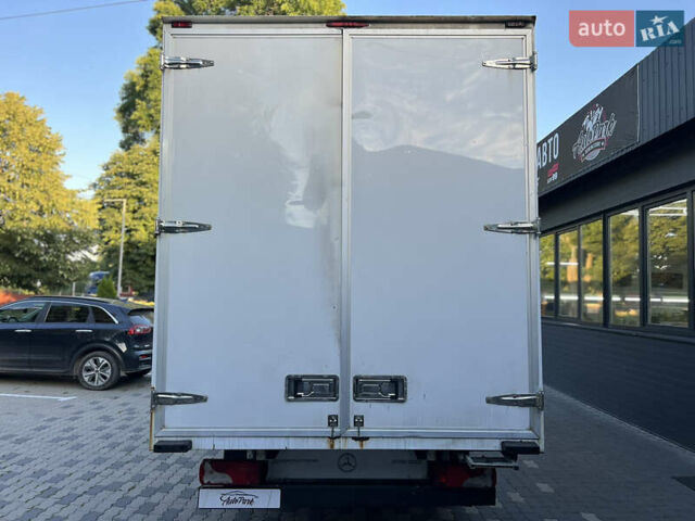 Белый Мерседес Sprinter, объемом двигателя 2.2 л и пробегом 388 тыс. км за 17200 $, фото 7 на Automoto.ua