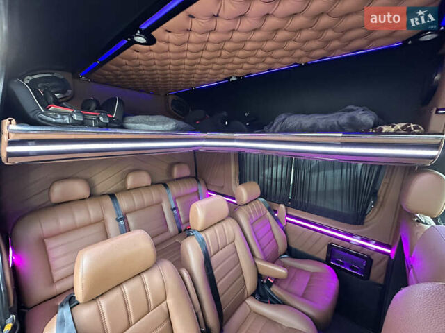 Белый Мерседес Sprinter, объемом двигателя 2.14 л и пробегом 437 тыс. км за 33000 $, фото 22 на Automoto.ua