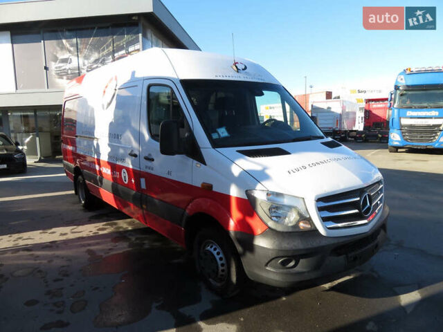 Белый Мерседес Sprinter, объемом двигателя 2.2 л и пробегом 205 тыс. км за 25700 $, фото 3 на Automoto.ua