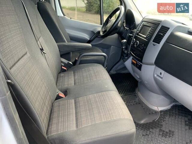Белый Мерседес Sprinter, объемом двигателя 2.14 л и пробегом 232 тыс. км за 29999 $, фото 10 на Automoto.ua
