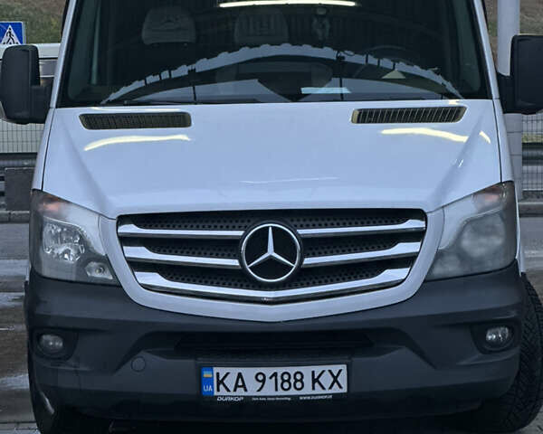 Белый Мерседес Sprinter, объемом двигателя 2.2 л и пробегом 4 тыс. км за 23500 $, фото 18 на Automoto.ua