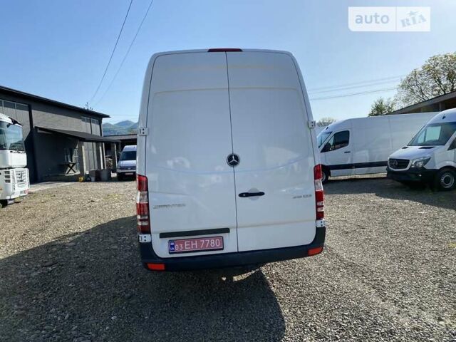 Белый Мерседес Sprinter, объемом двигателя 2.2 л и пробегом 165 тыс. км за 20450 $, фото 6 на Automoto.ua