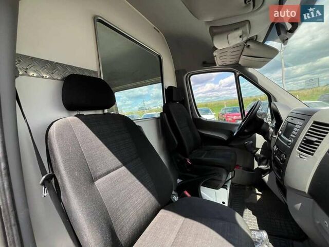 Белый Мерседес Sprinter, объемом двигателя 2.2 л и пробегом 230 тыс. км за 20900 $, фото 28 на Automoto.ua