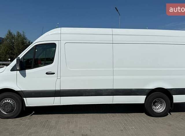 Белый Мерседес Sprinter, объемом двигателя 2.99 л и пробегом 164 тыс. км за 40999 $, фото 3 на Automoto.ua