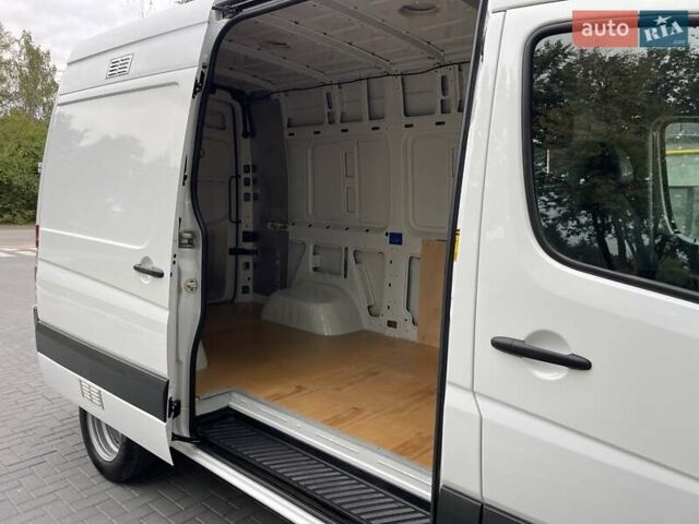 Белый Мерседес Sprinter, объемом двигателя 2.2 л и пробегом 238 тыс. км за 25300 $, фото 7 на Automoto.ua