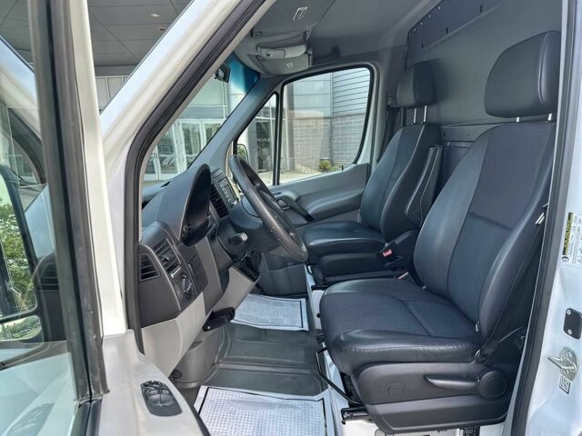 Білий Мерседес Sprinter, об'ємом двигуна 3 л та пробігом 83 тис. км за 19000 $, фото 8 на Automoto.ua