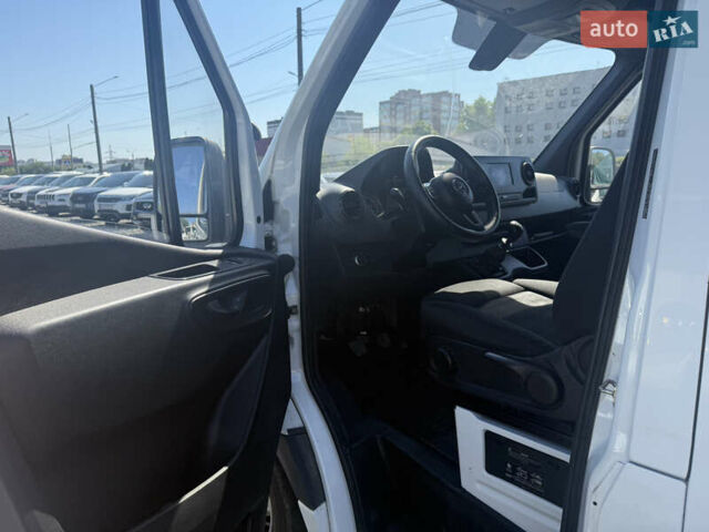 Белый Мерседес Sprinter, объемом двигателя 2.14 л и пробегом 318 тыс. км за 21000 $, фото 10 на Automoto.ua