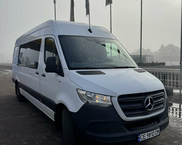 Белый Мерседес Sprinter, объемом двигателя 2.14 л и пробегом 660 тыс. км за 27509 $, фото 1 на Automoto.ua