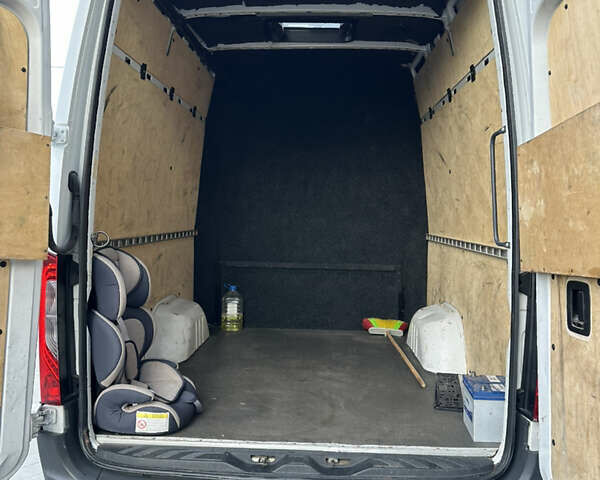 Белый Мерседес Sprinter, объемом двигателя 2.14 л и пробегом 437 тыс. км за 33000 $, фото 23 на Automoto.ua