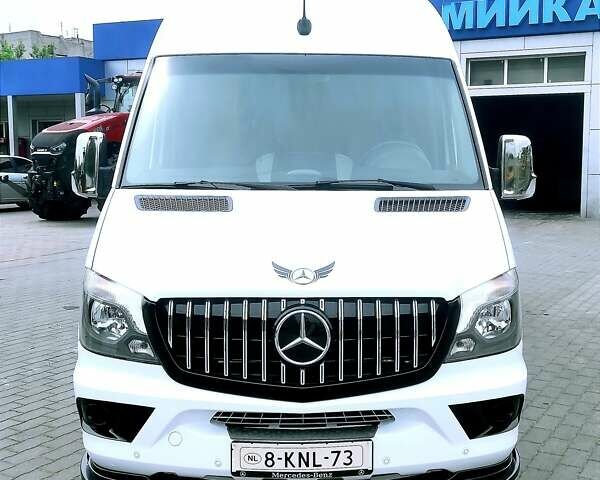 Белый Мерседес Sprinter, объемом двигателя 2.2 л и пробегом 250 тыс. км за 33999 $, фото 7 на Automoto.ua