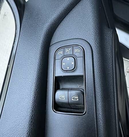 Белый Мерседес Sprinter, объемом двигателя 2.99 л и пробегом 222 тыс. км за 38200 $, фото 12 на Automoto.ua