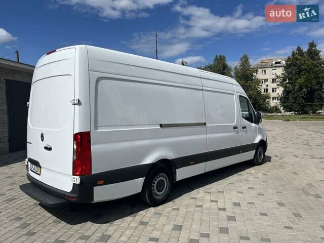 Белый Мерседес Sprinter, объемом двигателя 0 л и пробегом 241 тыс. км за 23200 $, фото 16 на Automoto.ua