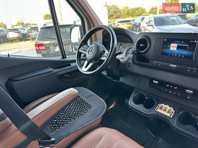 Белый Мерседес Sprinter, объемом двигателя 2.14 л и пробегом 437 тыс. км за 33000 $, фото 15 на Automoto.ua