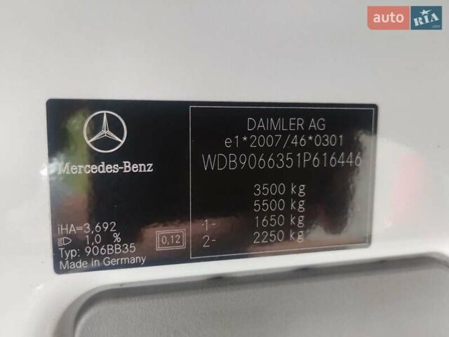 Белый Мерседес Sprinter, объемом двигателя 2.2 л и пробегом 262 тыс. км за 20800 $, фото 31 на Automoto.ua