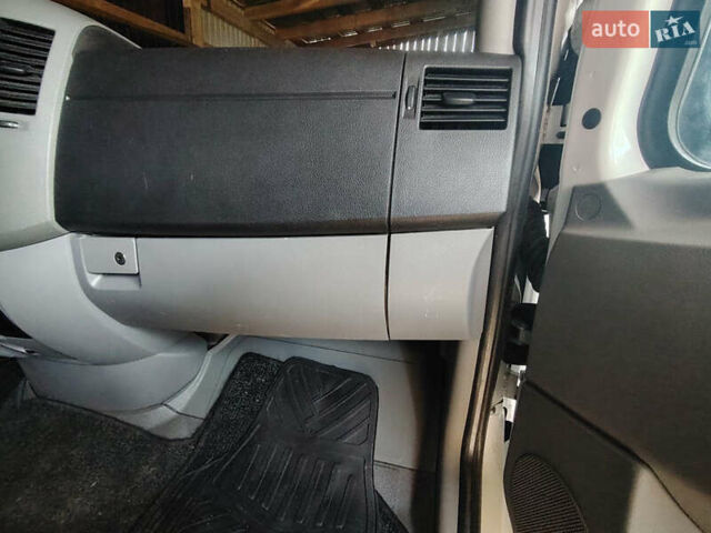 Белый Мерседес Sprinter, объемом двигателя 2.14 л и пробегом 272 тыс. км за 21500 $, фото 14 на Automoto.ua