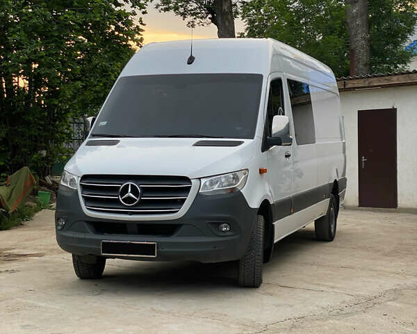 Белый Мерседес Sprinter, объемом двигателя 2.2 л и пробегом 520 тыс. км за 26500 $, фото 1 на Automoto.ua