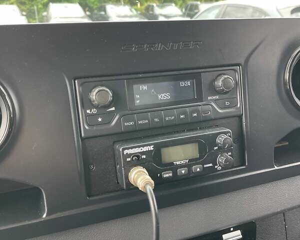 Белый Мерседес Sprinter, объемом двигателя 2.14 л и пробегом 282 тыс. км за 19500 $, фото 13 на Automoto.ua