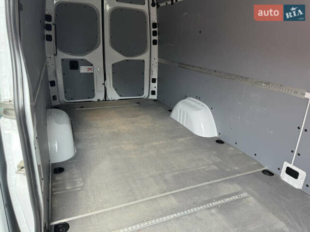Белый Мерседес Sprinter, объемом двигателя 2.14 л и пробегом 193 тыс. км за 26900 $, фото 24 на Automoto.ua