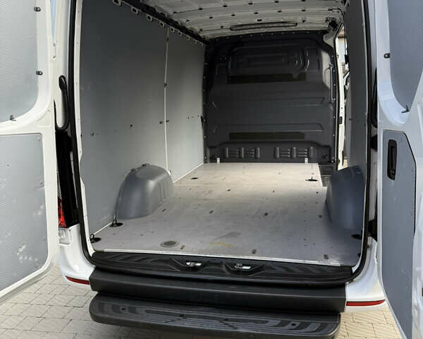 Белый Мерседес Sprinter, объемом двигателя 2.14 л и пробегом 304 тыс. км за 35000 $, фото 14 на Automoto.ua